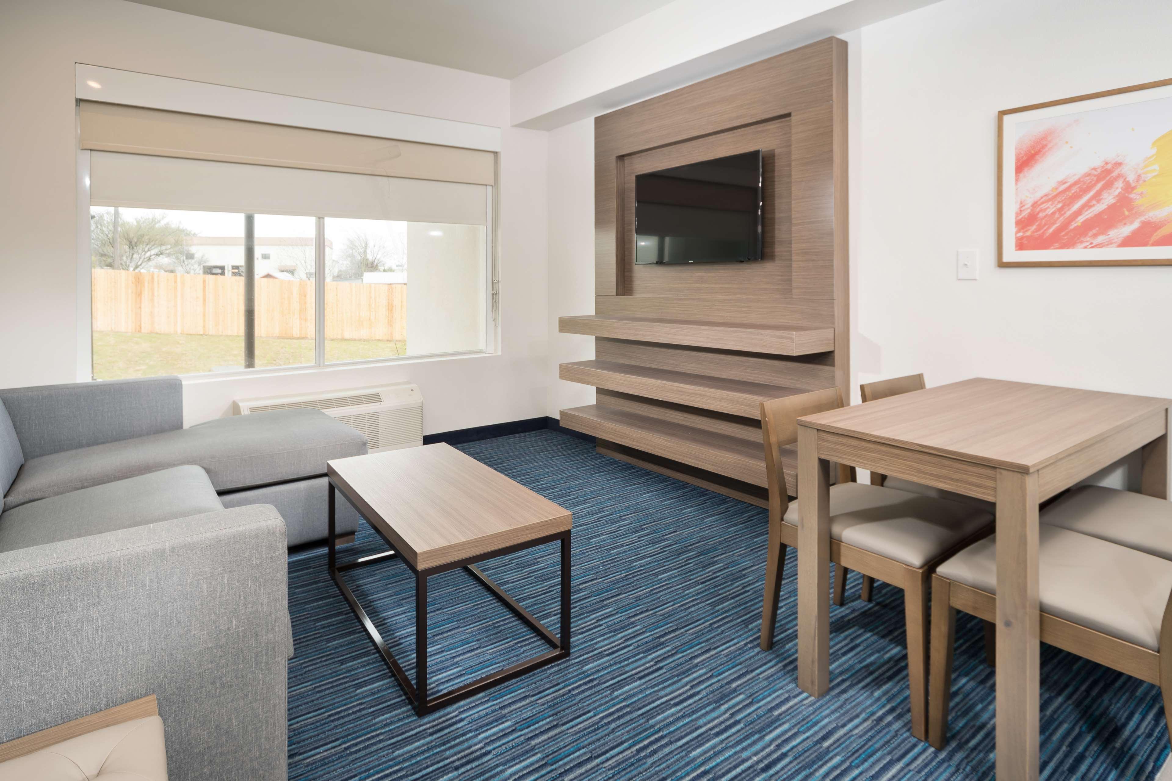 Best Western Plus Executive Residency Austin - Round Rock Pflugerville Exteriör bild